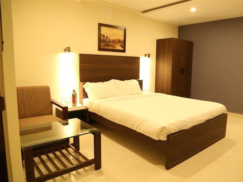Hotel Metropolis ฮูบลิ ภายนอก รูปภาพ