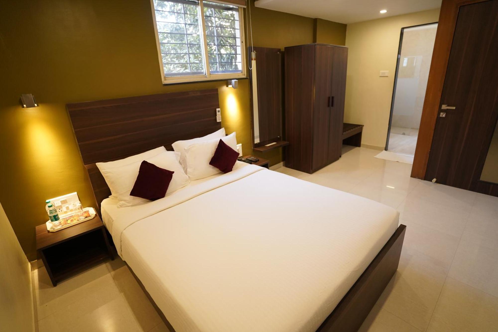 Hotel Metropolis ฮูบลิ ภายนอก รูปภาพ